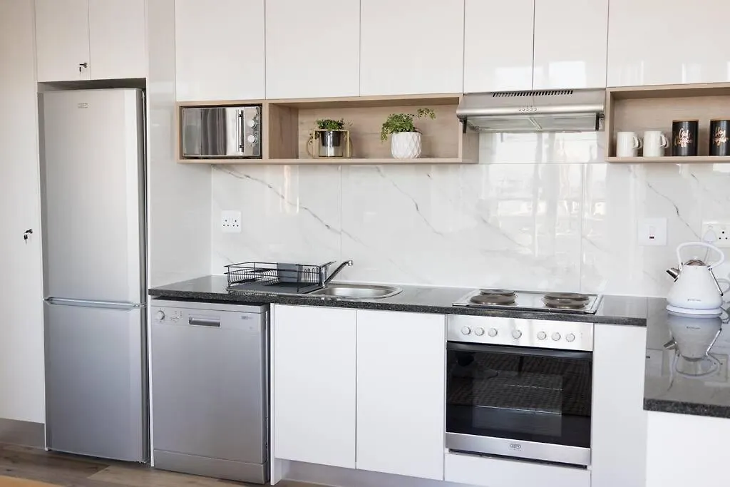 Modern, Trendy And Comfortable 2 Bedroom Apartment In Città del Capo 0*,  Sudafrica